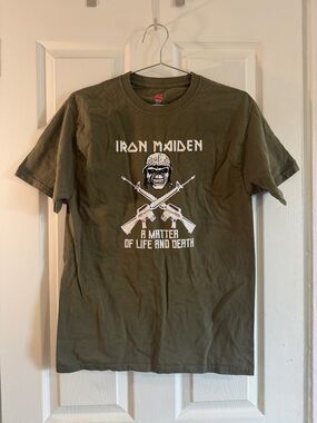 Iron Maiden Graphic Band Tee